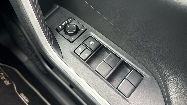 Toyota RAV4 2.5 VVT-i Hybrid Design 5dr CVT Hybrid Estate